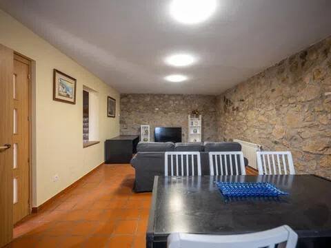 Casa de 169 m² en Gemuño