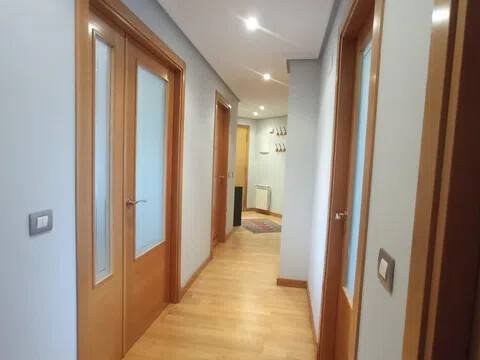 Piso de 93 m² en Oviedo