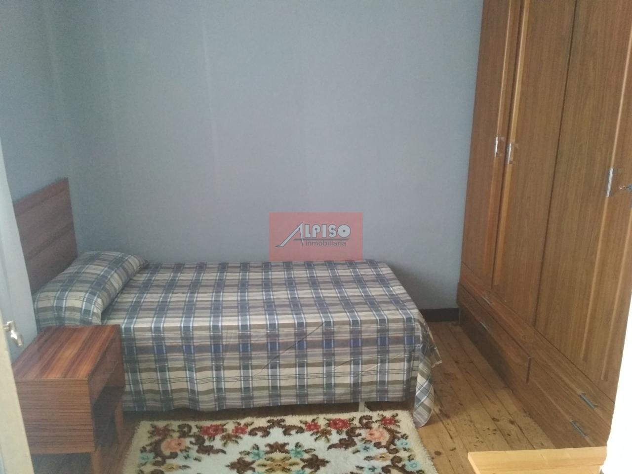 Casa de 65 m² en Ourense