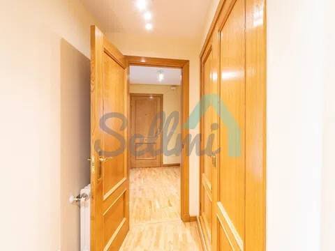Piso de 104 m² en Oviedo