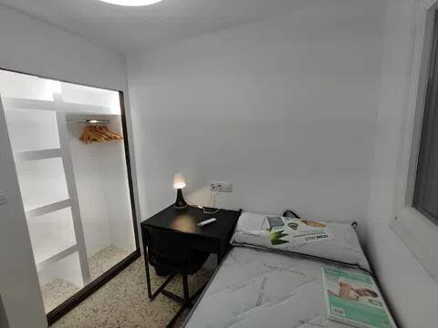 Piso de 100 m² en Melilla