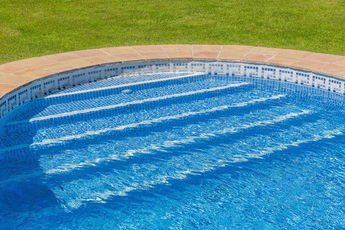 Casa de 319 m² en Estepona