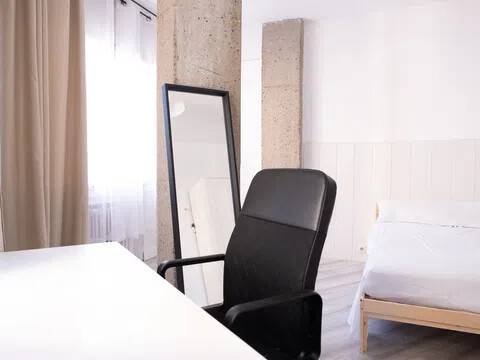 Habitación 140 m², Lérida