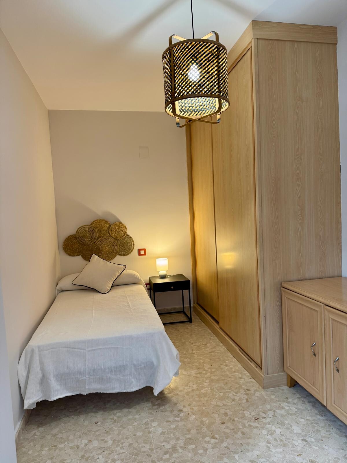 Habitación 300 m², Badajoz