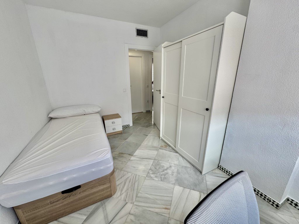 Habitación 14 m², Córdoba