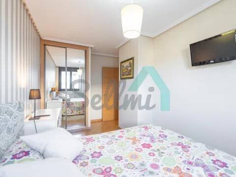 Piso de 57 m² en Oviedo