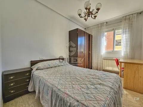 Piso de 120 m² en Cáceres