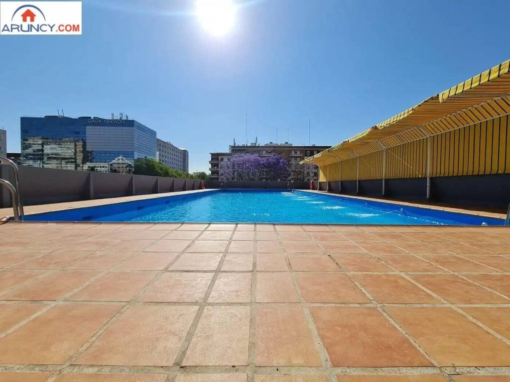 Piso de 120 m² en Sevilla