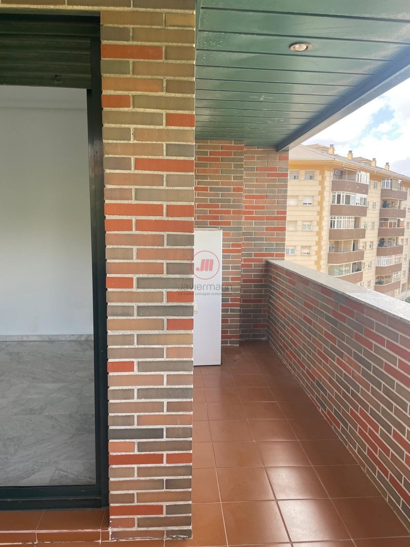 Piso de 90 m² en Cáceres