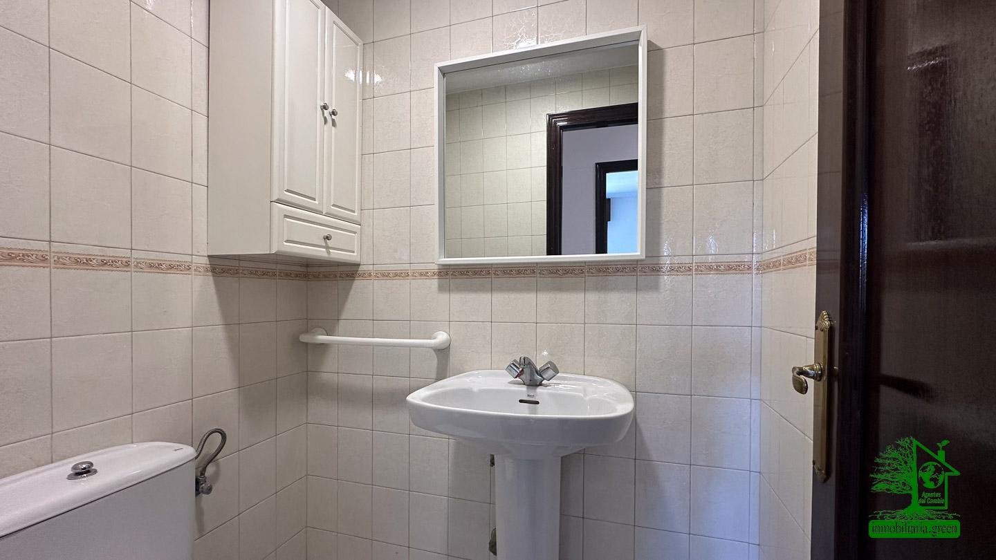 Piso de 94 m² en Oviedo