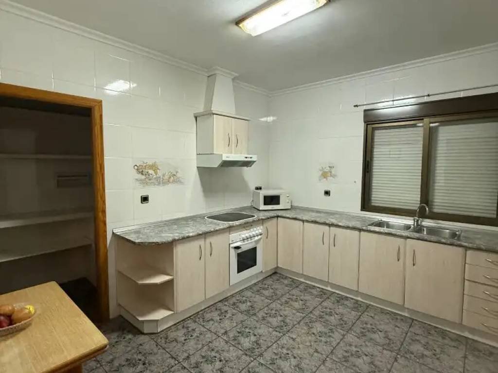 Piso de 263 m² en Munera
