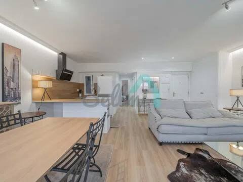 Piso de 83 m² en Oviedo