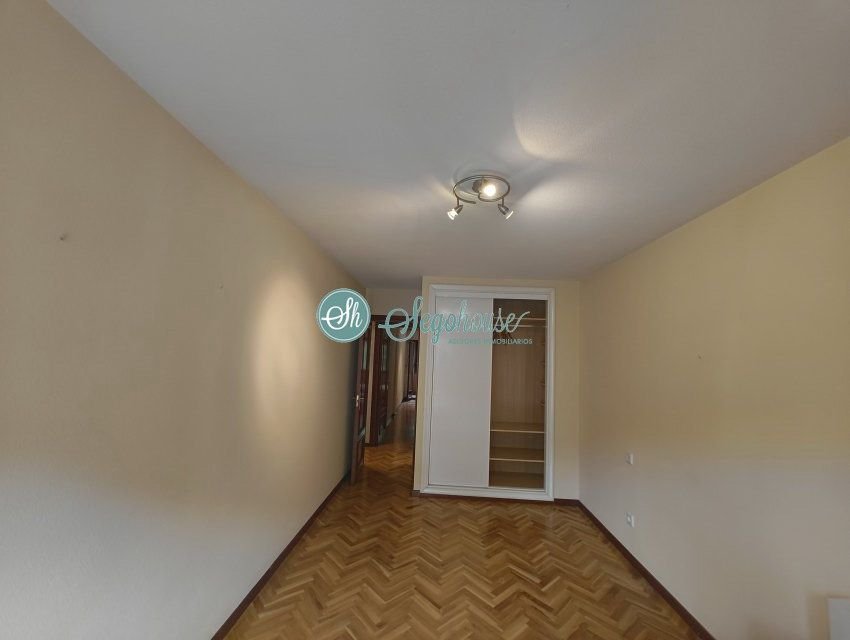 Piso de 129 m² en Segovia