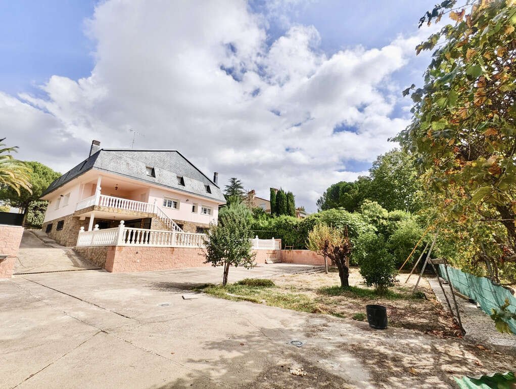 Casa de 675 m² a Villaviciosa de Odón