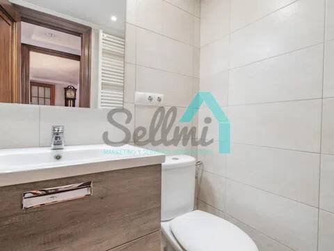Piso de 75 m² en Oviedo