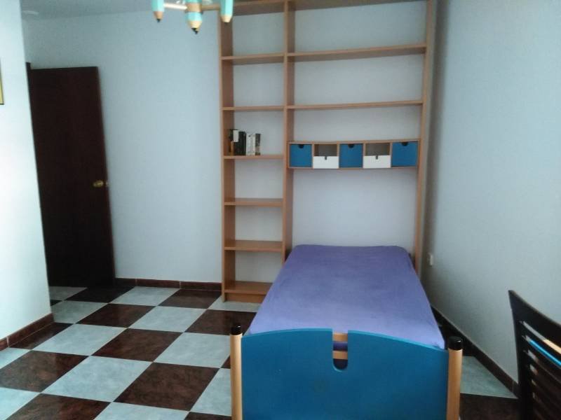 Pis de 80 m² a Cádiz