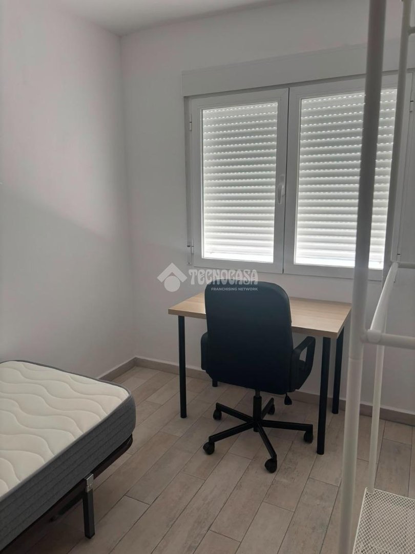 Piso de 79 m² en Granada