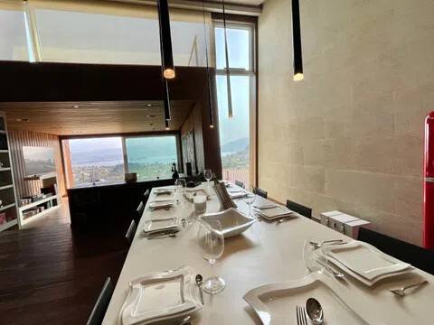Casa de 496 m² en Vilaboa
