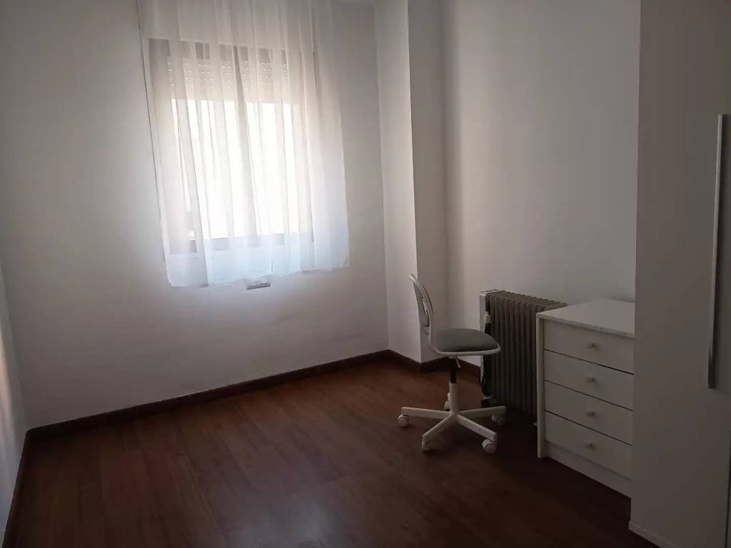 Pis de 78 m² a Còrdova