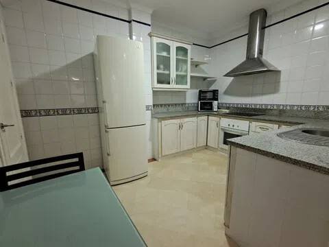 Piso de 100 m² en Carmona