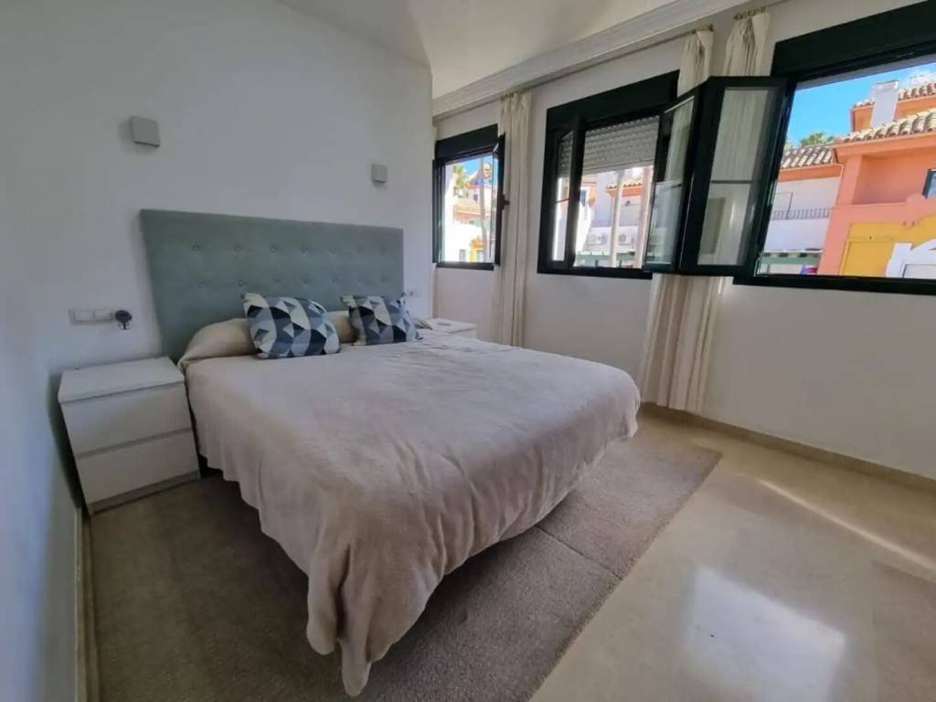 Piso de 180 m² en Estepona