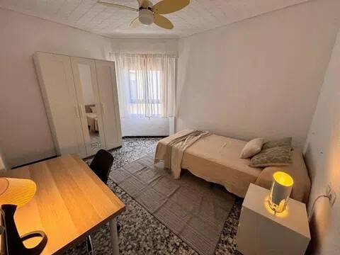 Habitación 120 m², Elche