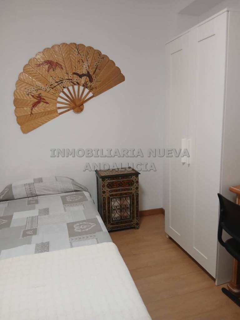 Piso de 90 m² en Almería