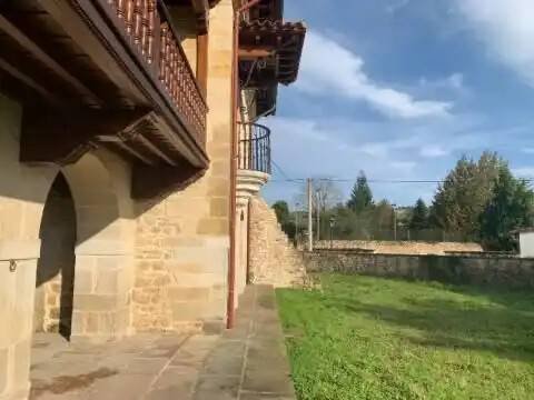 Pis de 1372 m² a Reocín