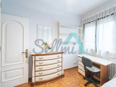Piso de 107 m² en Oviedo