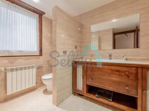 Habitación 194 m², Oviedo