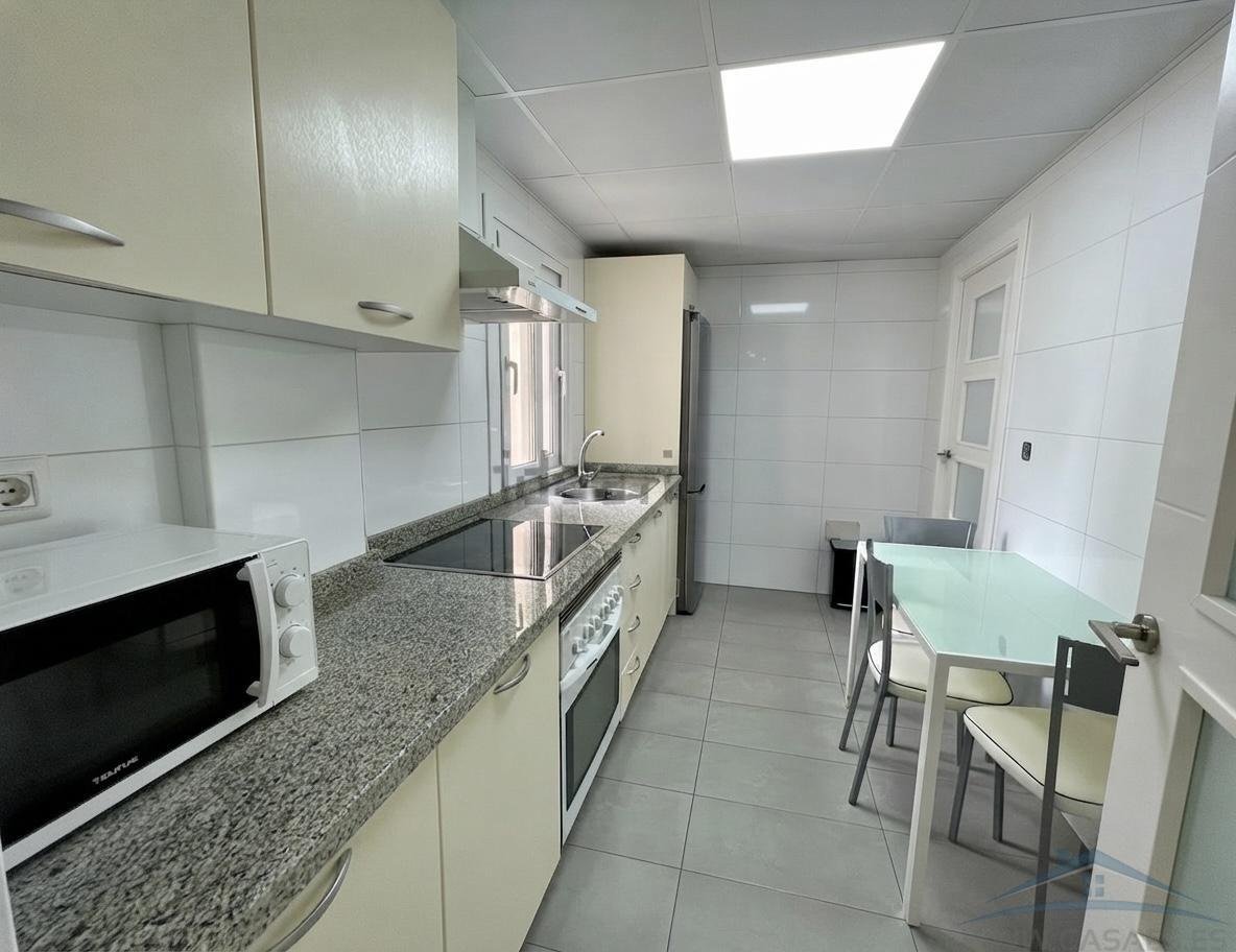 Piso de 135 m² en Roquetas de Mar