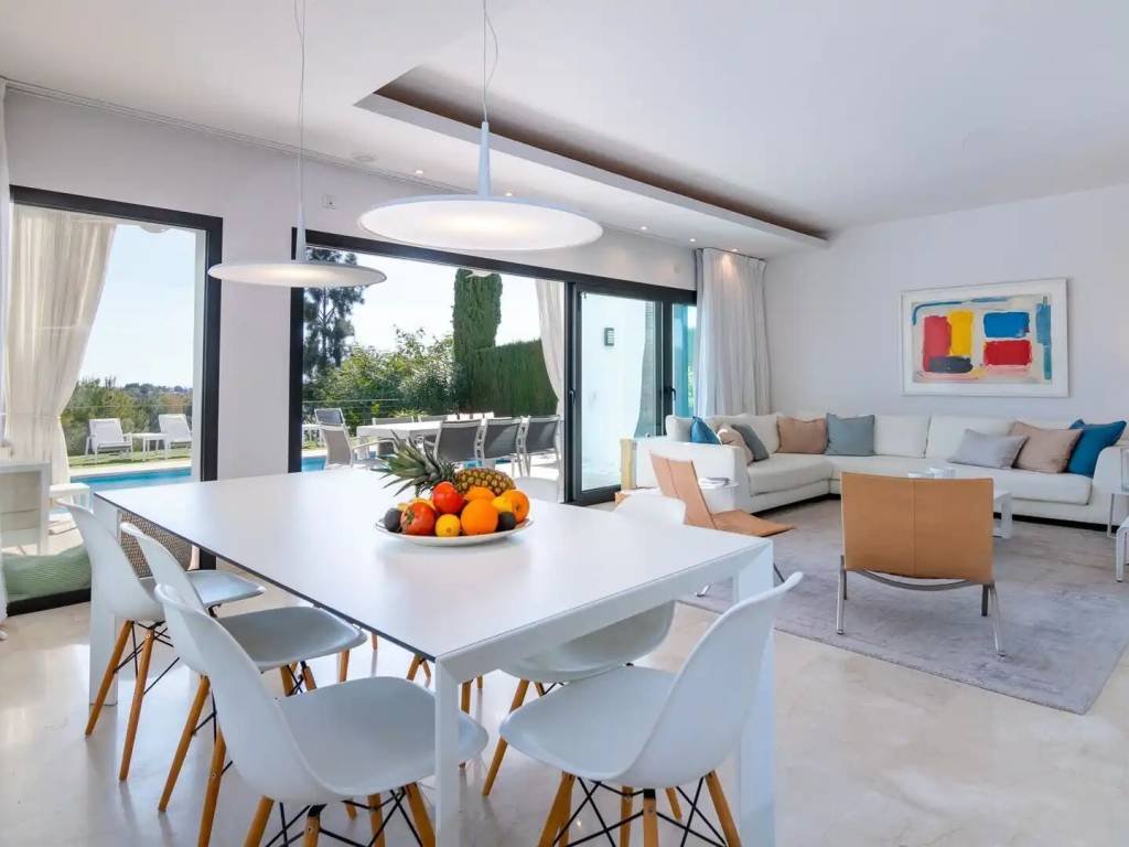 Casa de 354 m² en Estepona