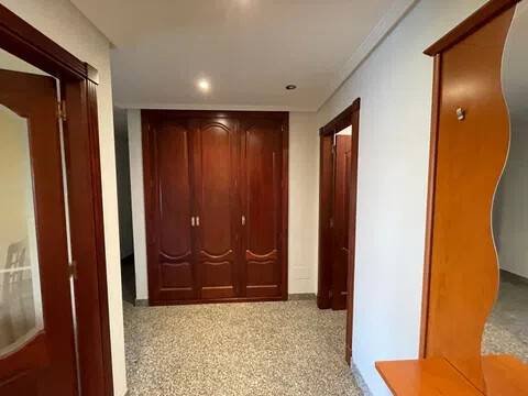 Piso de 120 m² en Narón