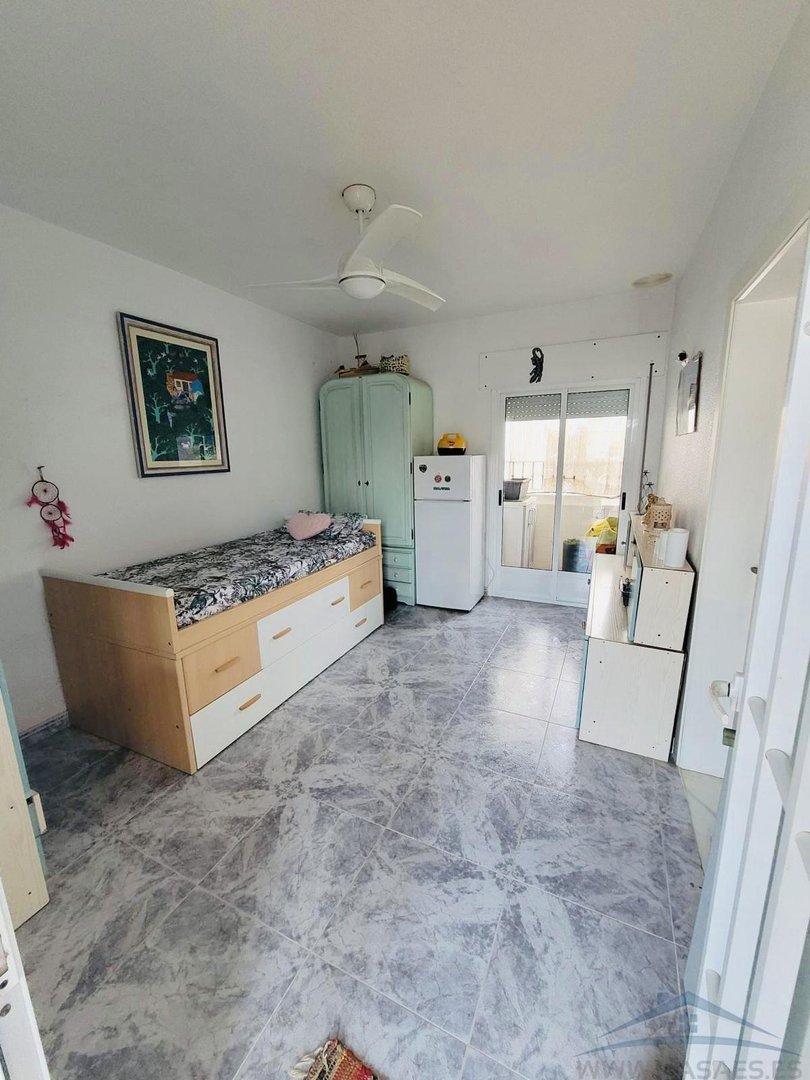 Piso de 130 m² en Roquetas de Mar