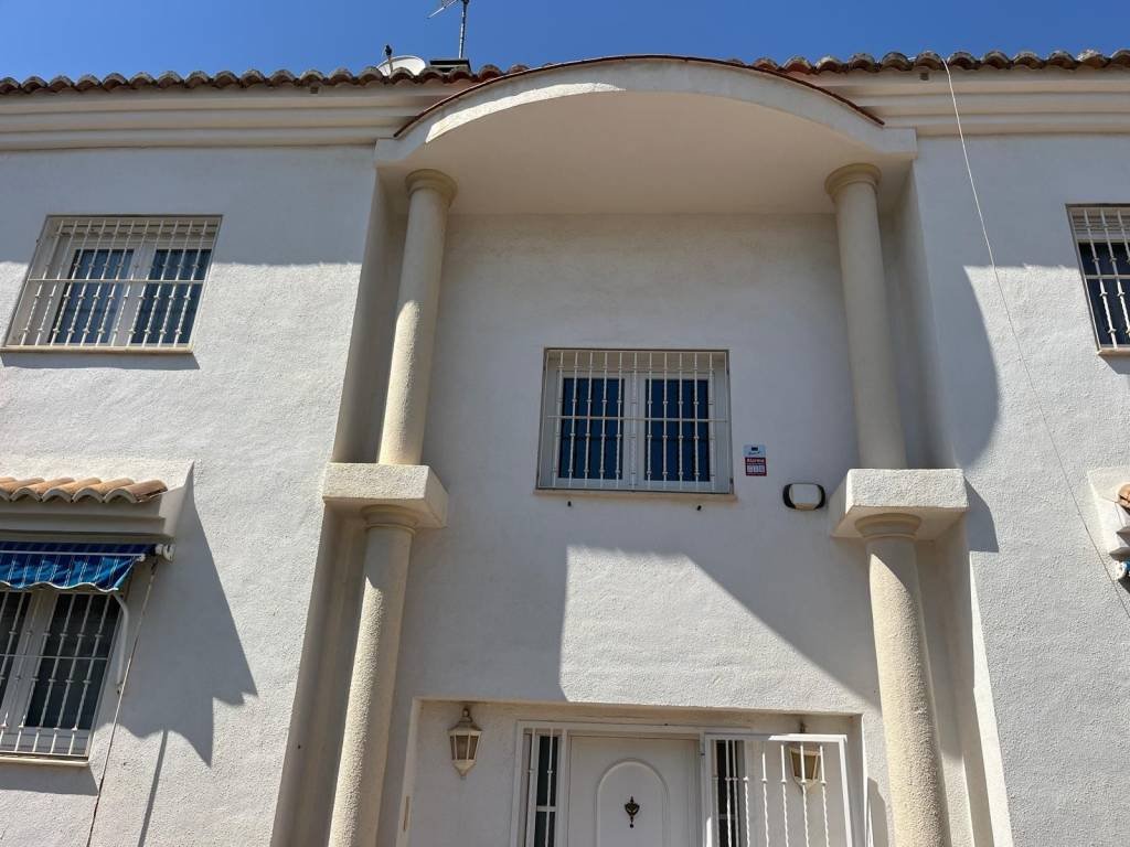 Casa de 238 m² en l'Eliana