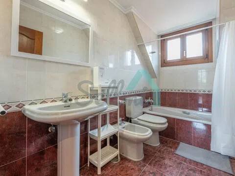 Piso de 80 m² en Oviedo