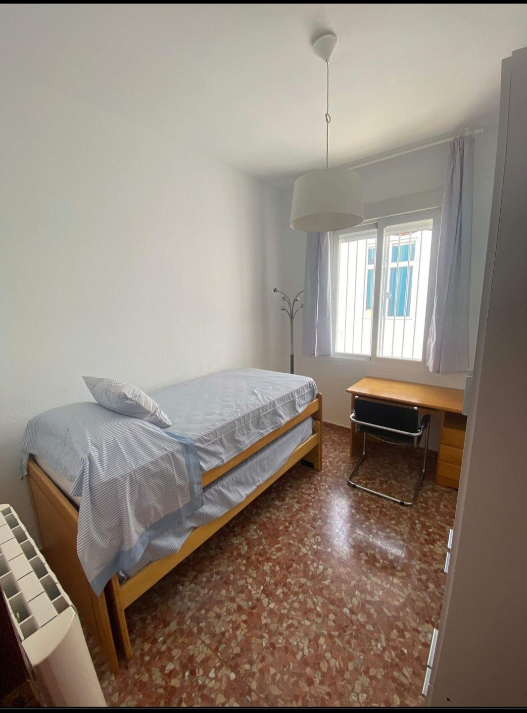Habitación 100 m², Cabra