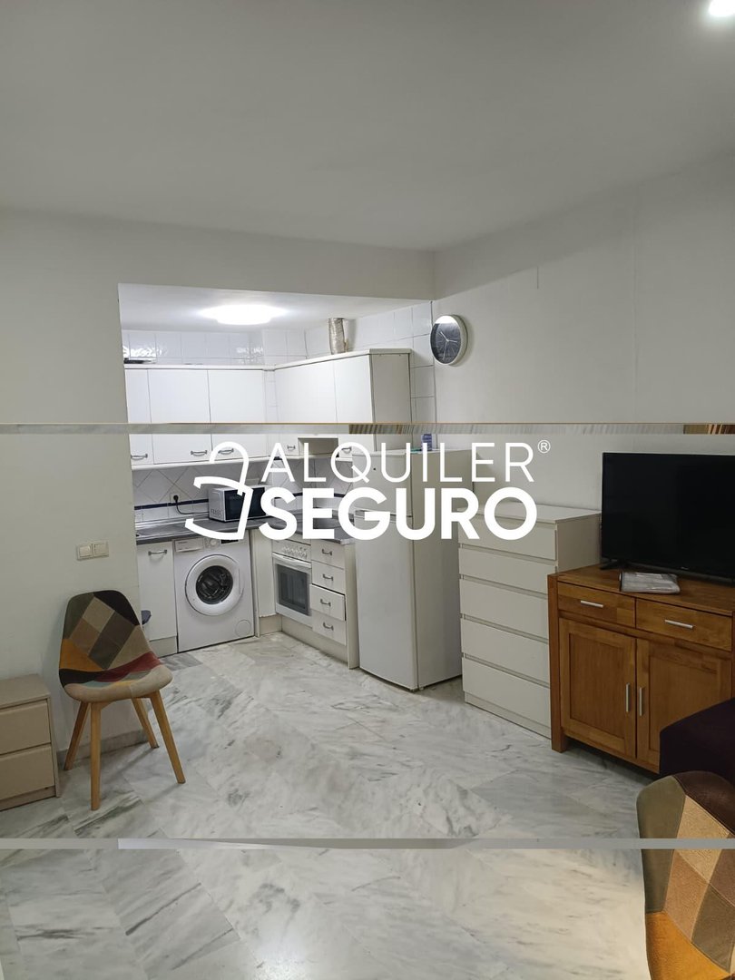 Квартира 30 м² у Фуенхіролі
