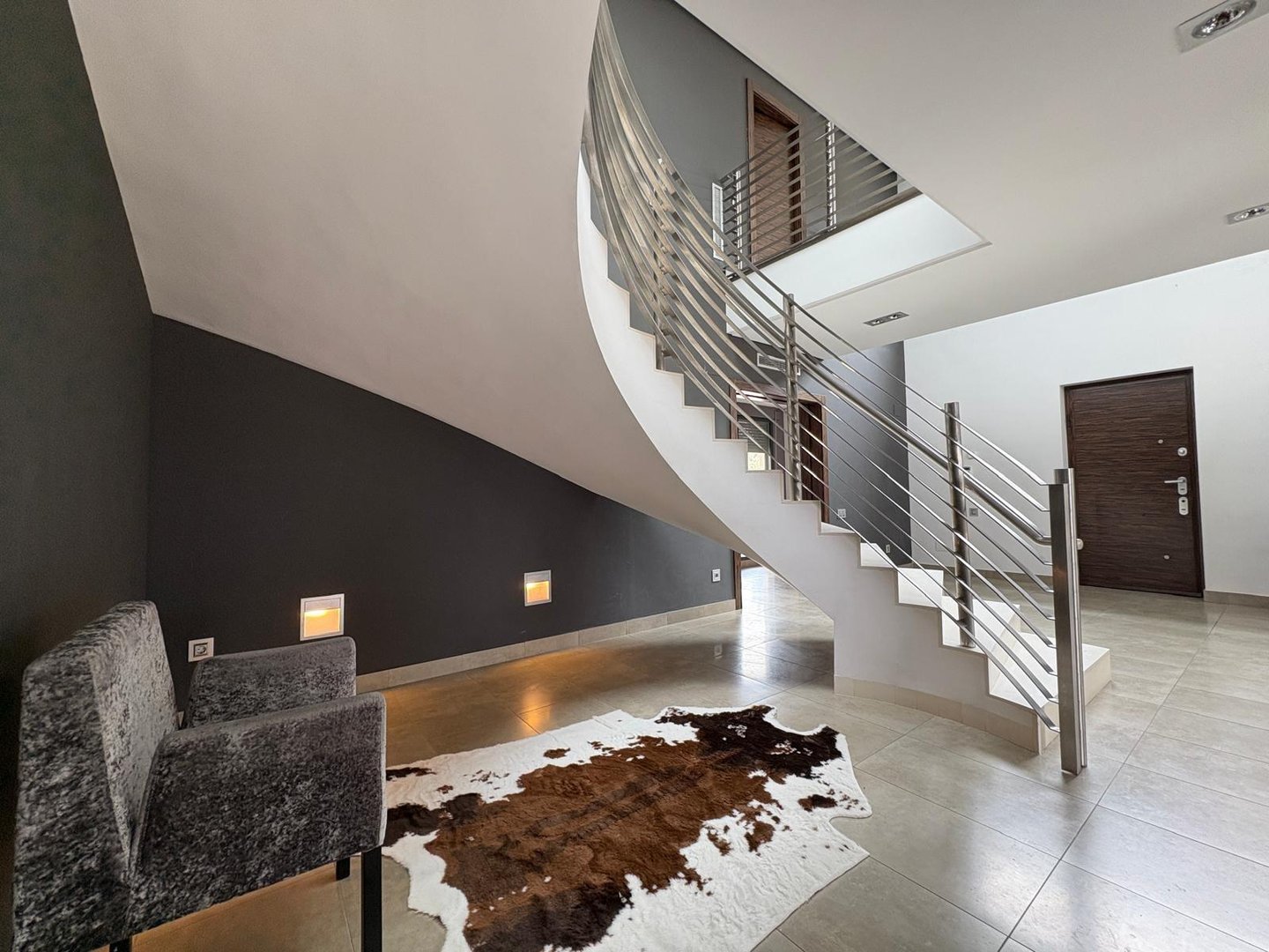 Casa de 318 m² en Elda