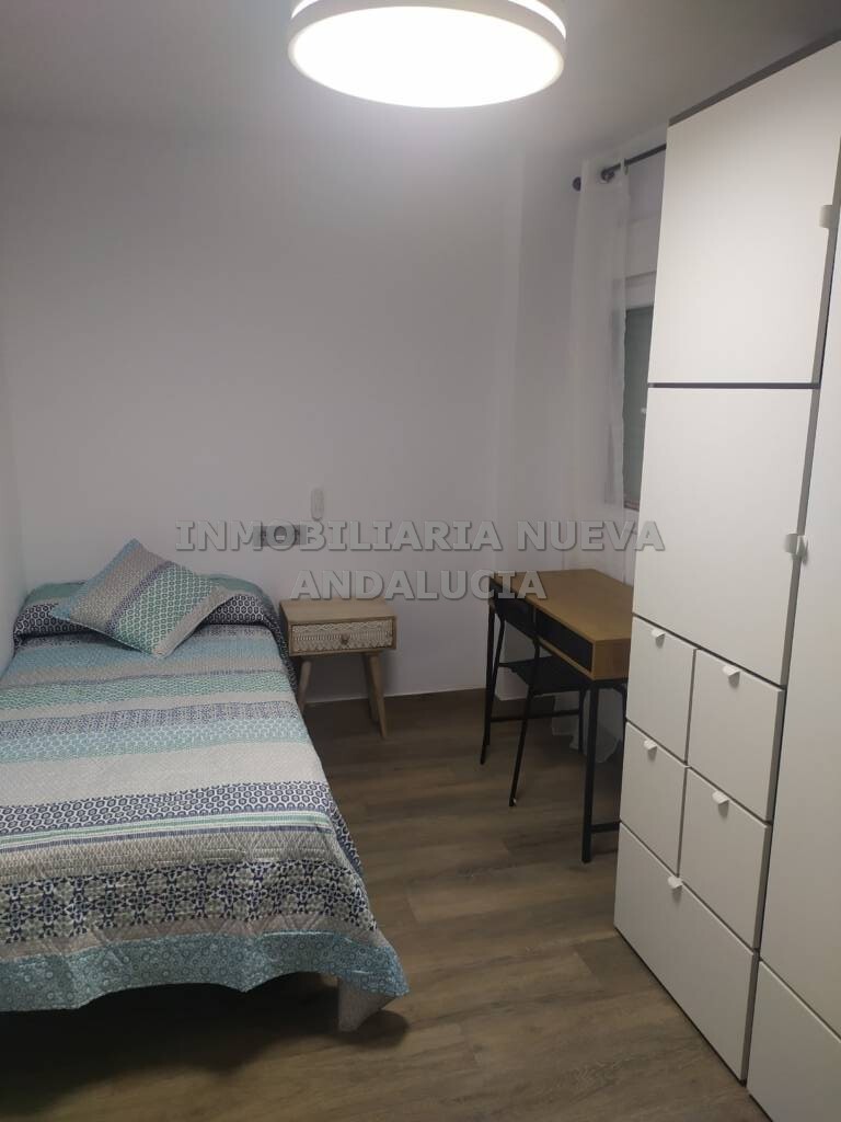 Piso de 78 m² en Almería