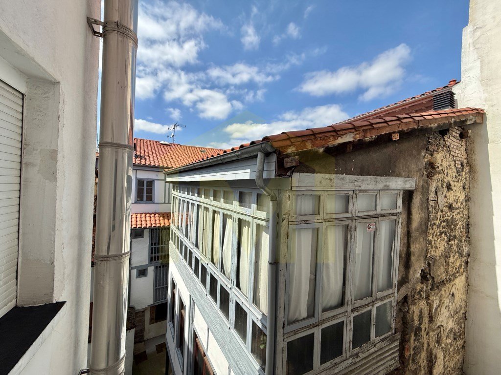 Piso de 80 m² en Oviedo