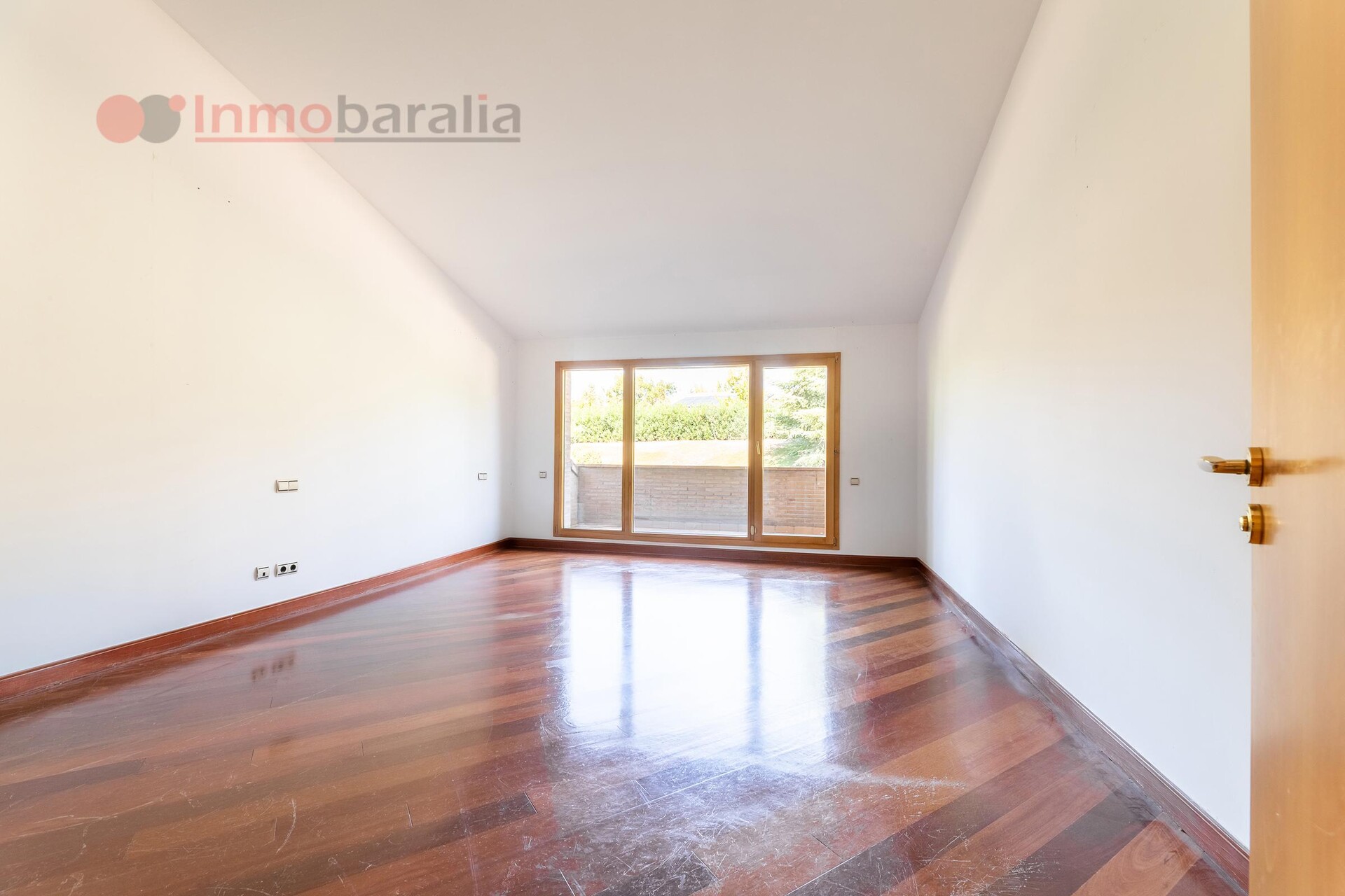 Pis de 800 m² a Pozuelo de Alarcón