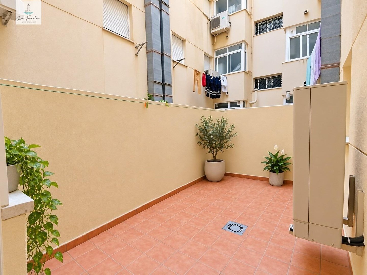 Zimmer 120 m², Málaga