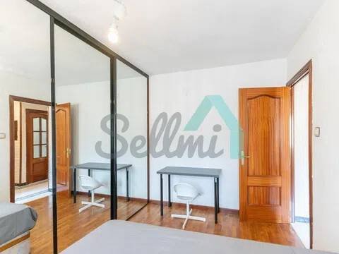 Habitación 66 m², Oviedo
