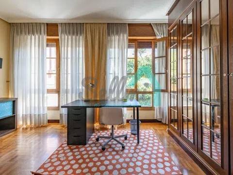 Piso de 146 m² en Oviedo