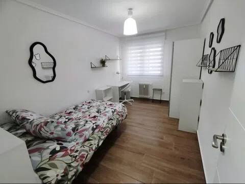 Habitació de lloguer, Àvila