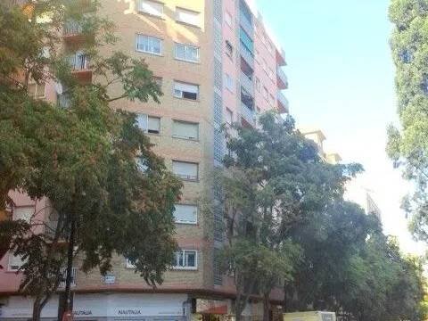 Piso de 95 m² en Zaragoza