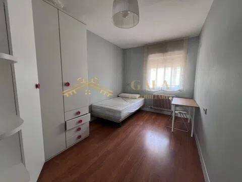 Piso de 130 m² en Cáceres