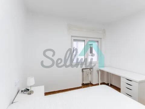 Piso de 82 m² en Oviedo