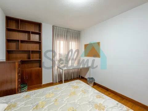 Piso de 126 m² en Oviedo